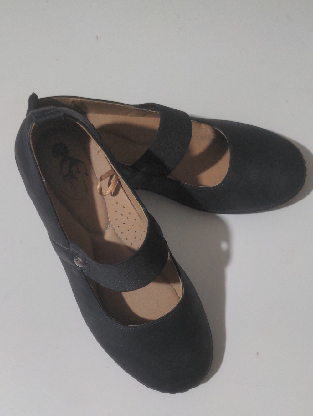 GC Women's Black Mary Jane Flats. Size 6.5 NWOT